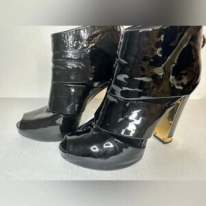 Tory Burch Patent Peep Toe Ankle Boots Black with gold  size 61/2